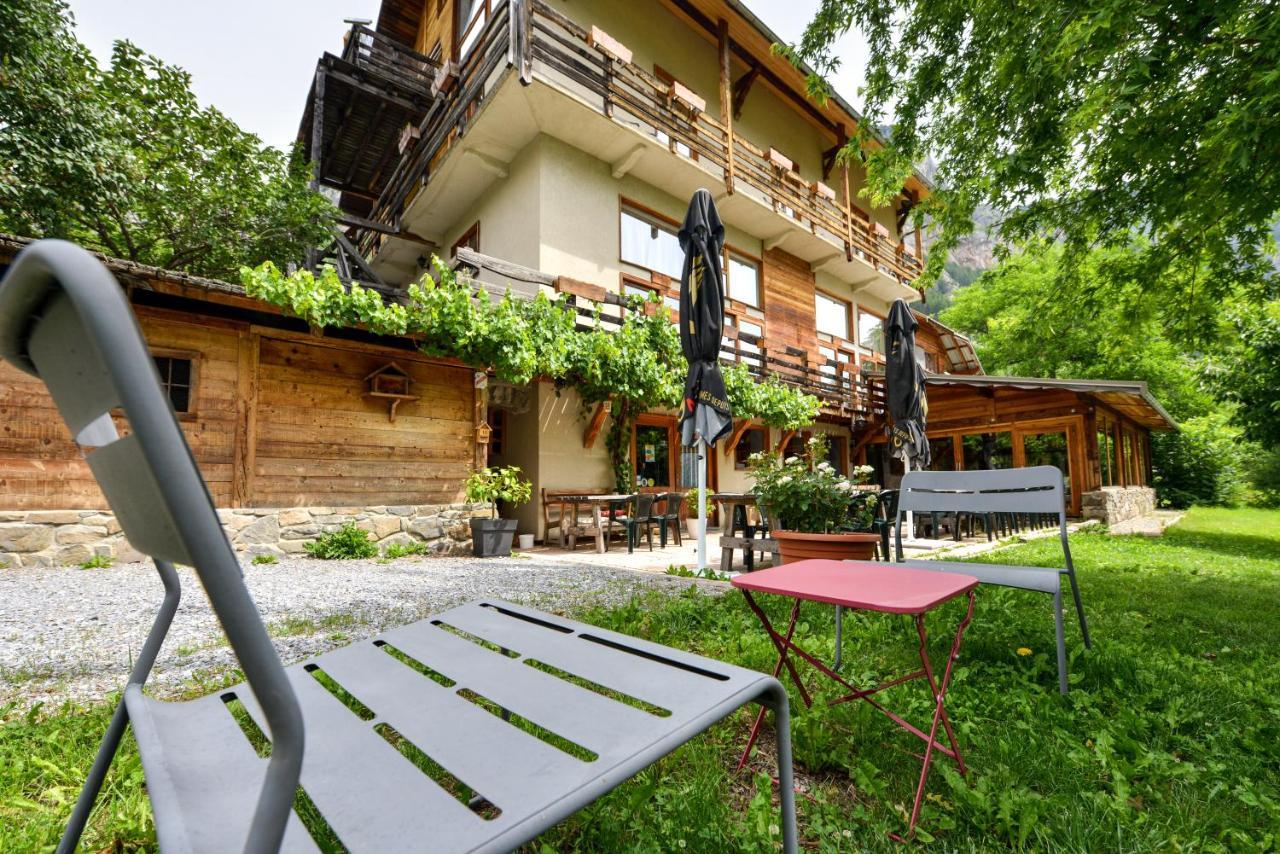 Hôtel Les 5 Saisons Freissinieres Exterior foto