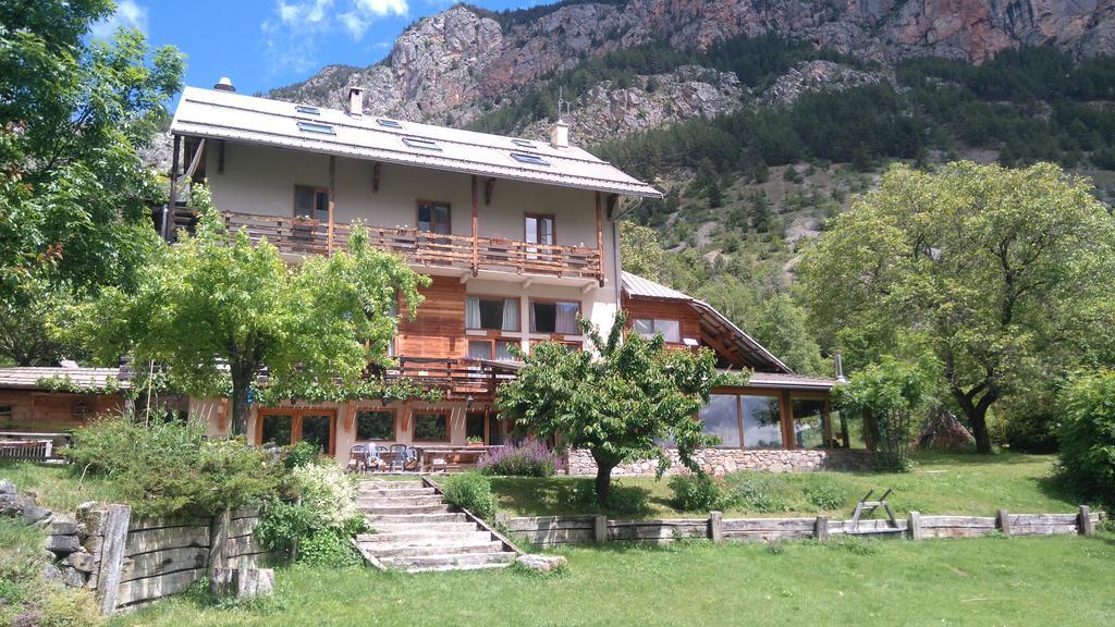 Hôtel Les 5 Saisons Freissinieres Exterior foto